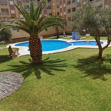 Charming Apartment Torrevieja Bagian luar foto
